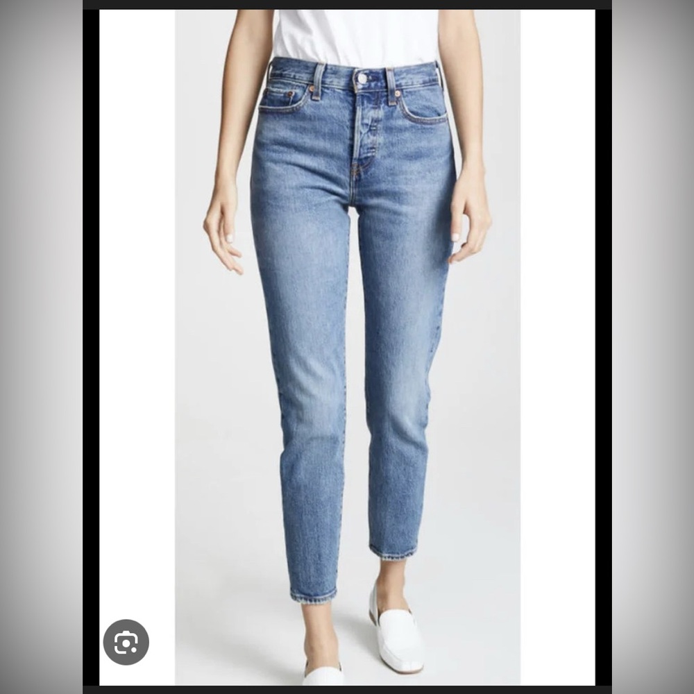 Levi's Wedgie Straight Jeans